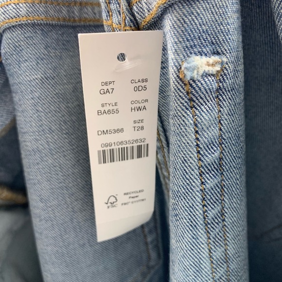 Re-Imagined By J.Crew Classic Straight Jeans Womens Size 28T - Picture 11 of 14